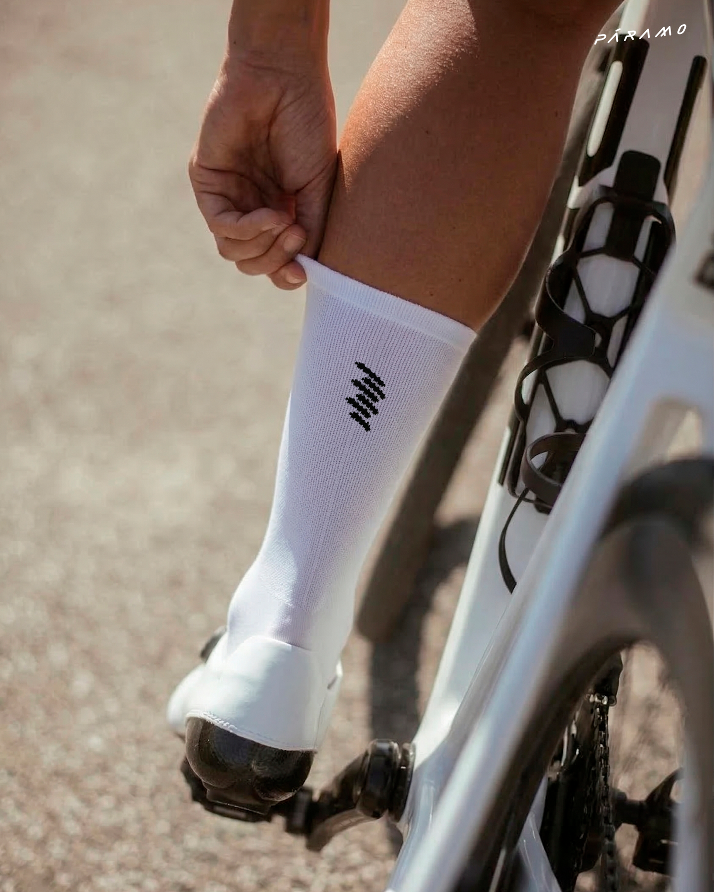 MEDIAS BLANCAS CICLISMO / RUNNING  APEX