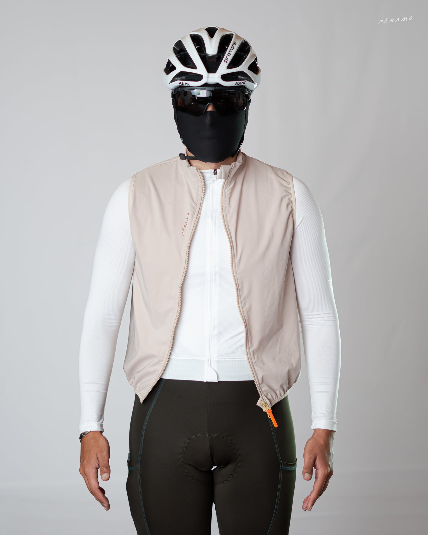 CHALECO HAST BEIGE UNISEX