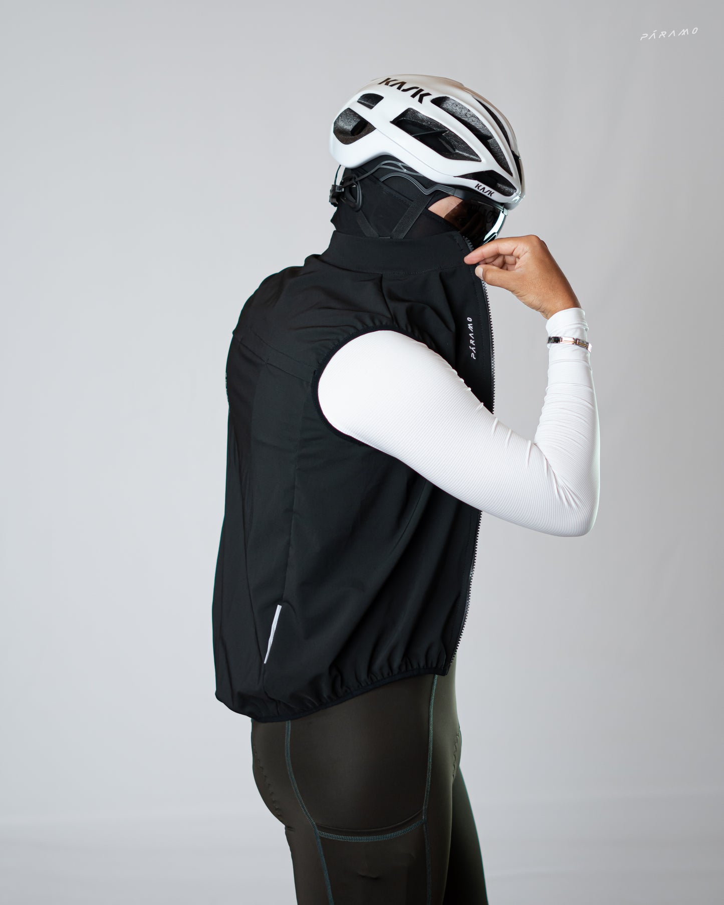 CHALECO HAST NEGRO UNISEX