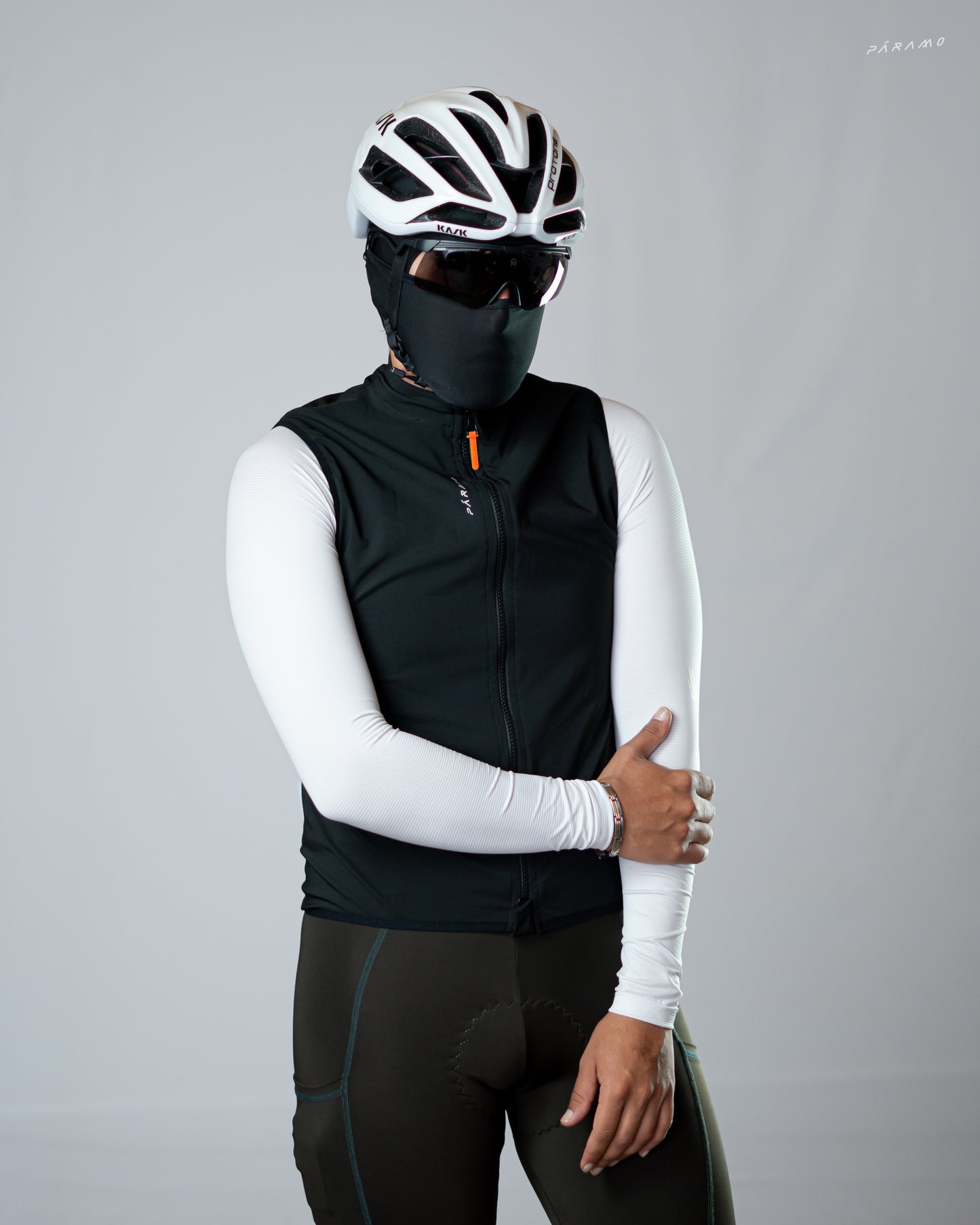 CHALECO HAST NEGRO UNISEX