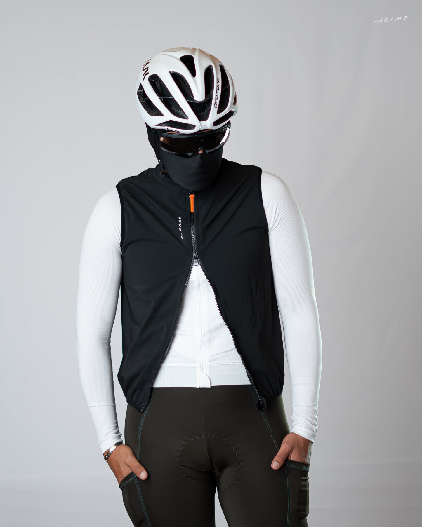 CHALECO HAST NEGRO UNISEX