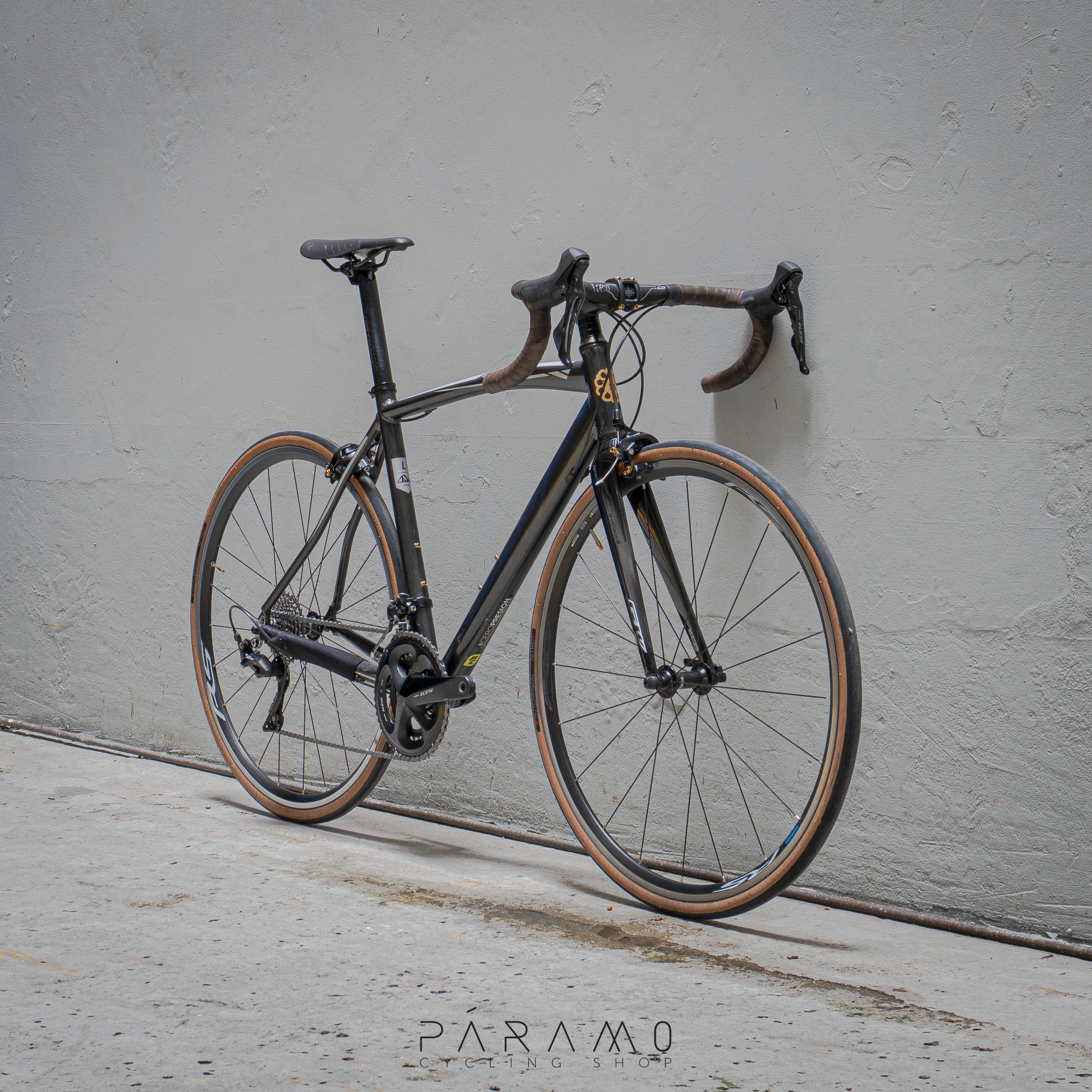 Bicicleta carbono shimano discount 105