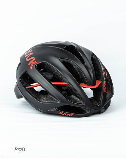 CASCO PROTONE AAA NEGRO-ROJO MATE TALLA M