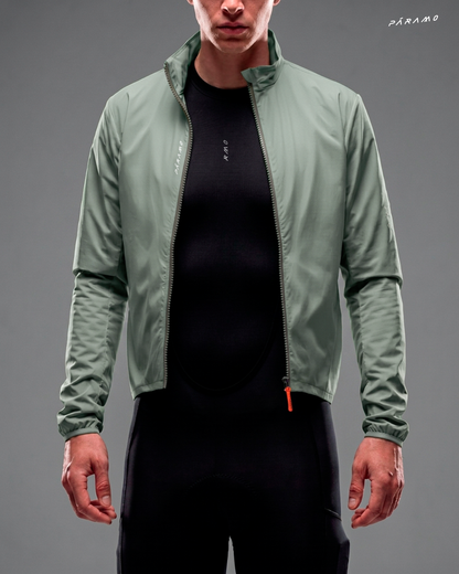 CHAQUETA HAST VERDE UNISEX IMPERMEABLE 70%