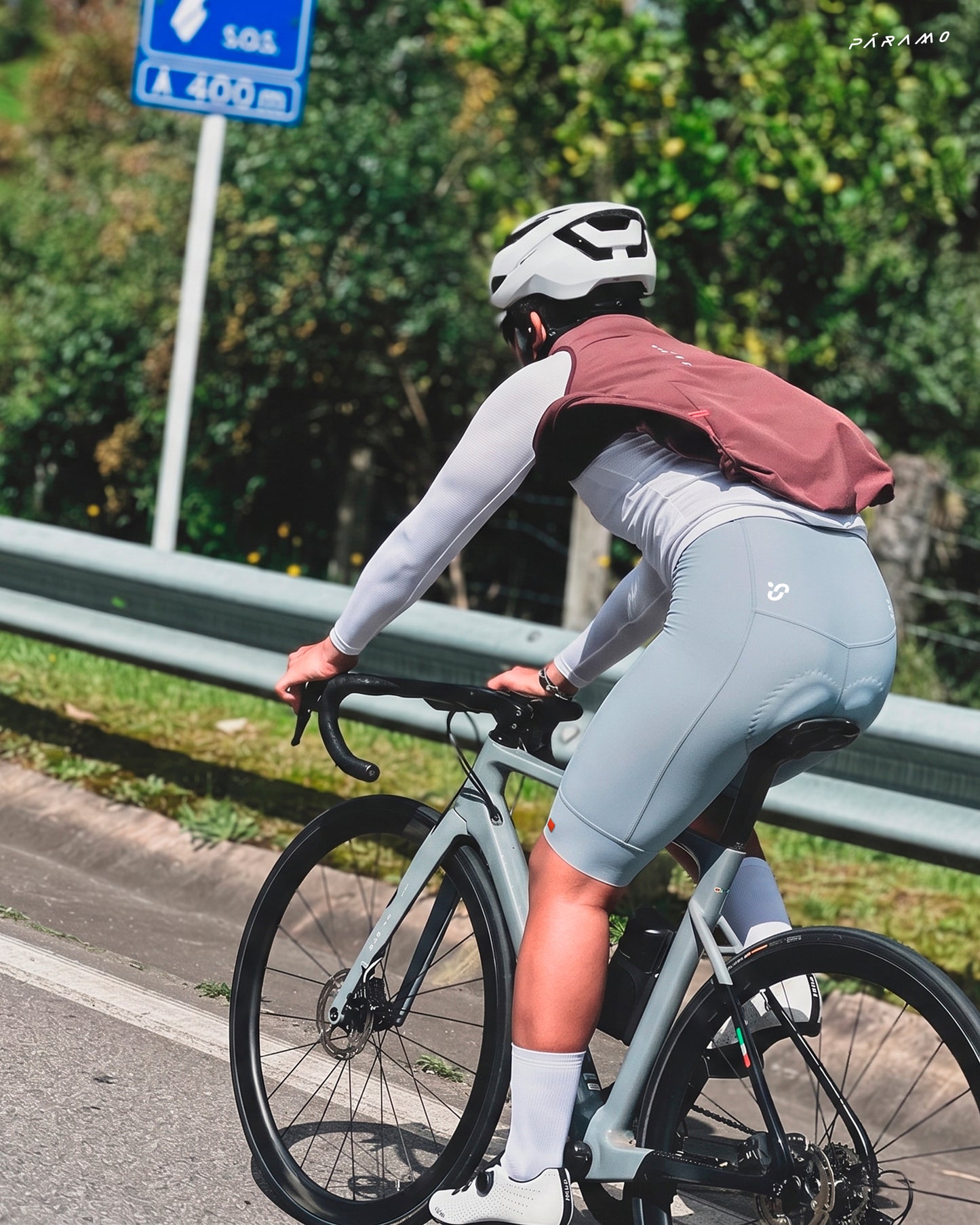 Pantaloneta bib EPIC PRO 2.0 gris niebla ciclismo hombre 9+ horas