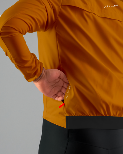 CHAQUETA HAST MOSTAZA UNISEX IMPERMEABLE 70%