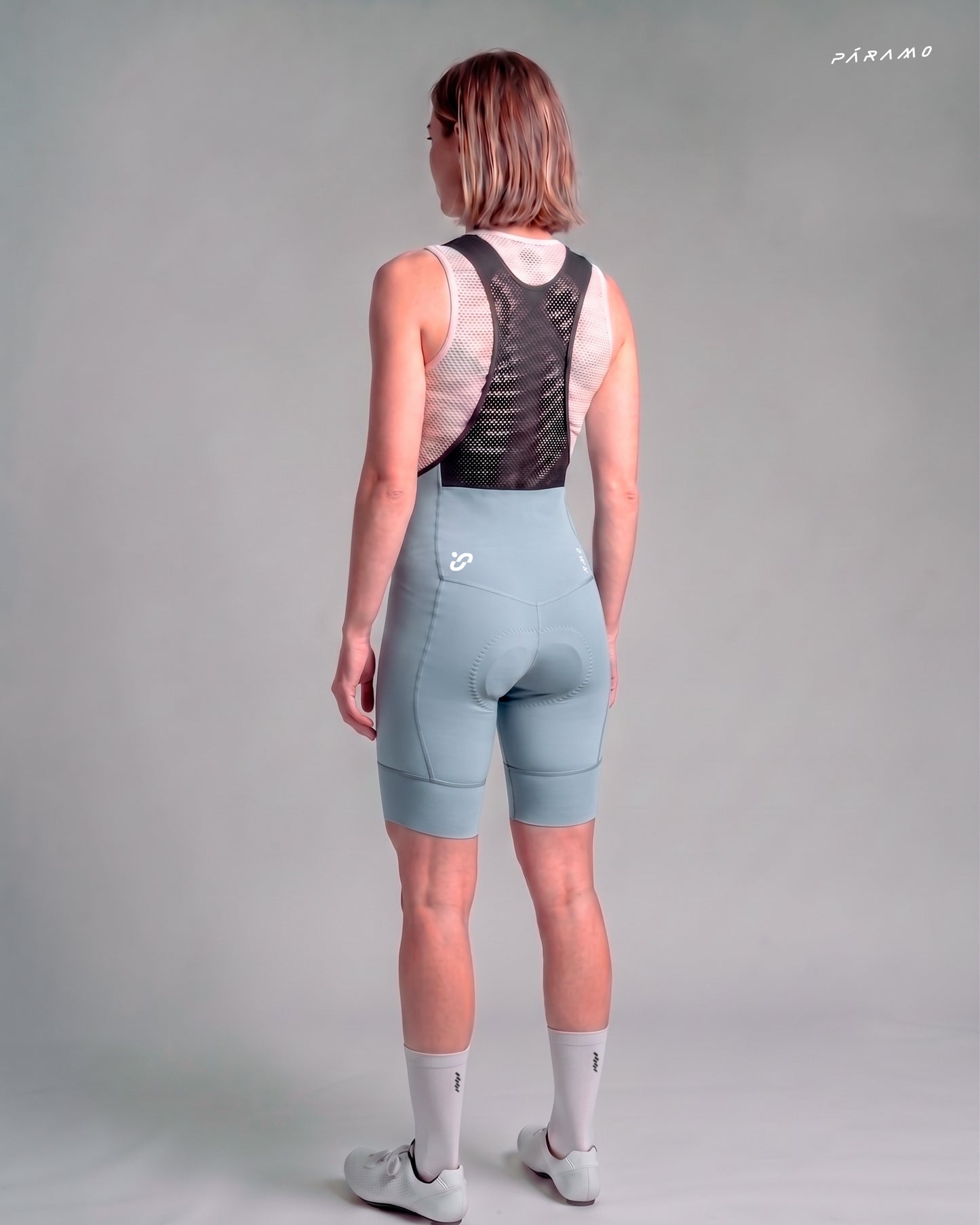 Pantaloneta bib EPIC PRO 2.0 Mujer gris niebla ciclismo 9+ horas