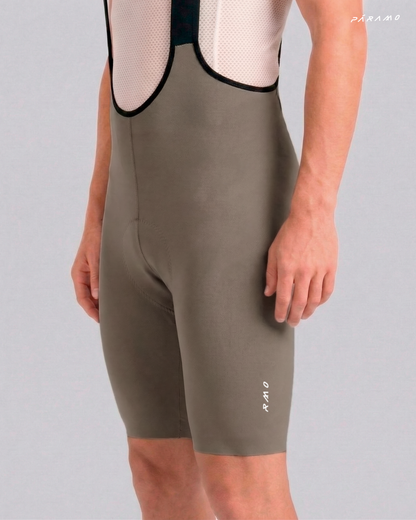 Pantaloneta bib short ZERO 2.0 TAUPE ciclismo hombre 8 horas sin costuras